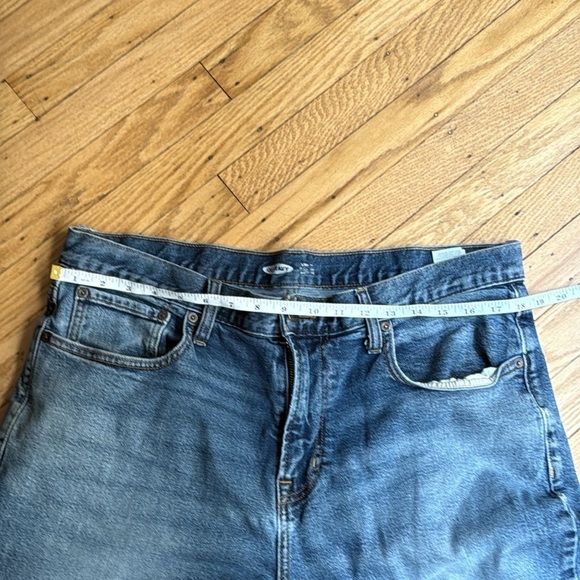 Old Navy Men’s 36x30 Distressed Straight Fit Jeans Medium Wash - Picture 10 of 12